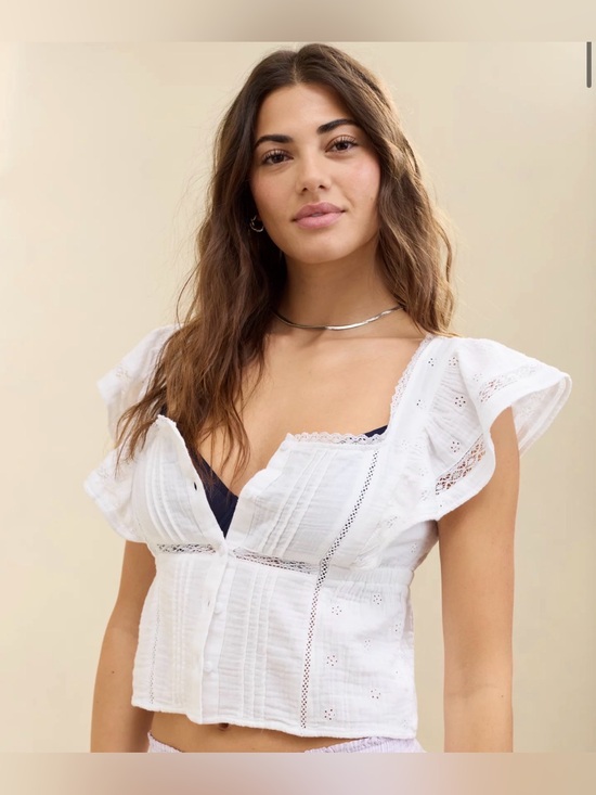 aerie Tops - Aerie White Ruffled Eyelet Women's Blouse Size XXL coastal